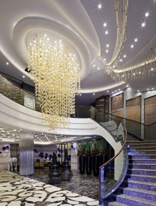广州主题ktv大厅水晶灯装饰设计效果图2023