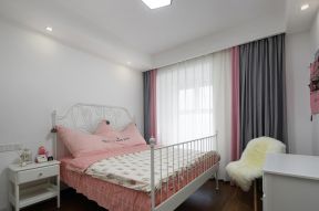 青岛简欧风格家庭卧室铁艺床装修图片