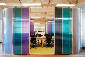 办公空间设计装饰 办公室隔断门效果图 办公空间设计装修  