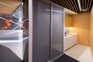 北京办公装修设计公司分享：现代办公室设计三大特点!!