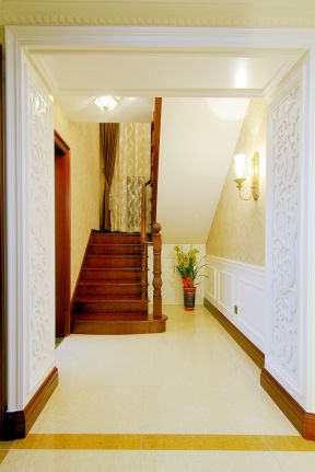 无锡小别墅室内楼梯装修设计图片