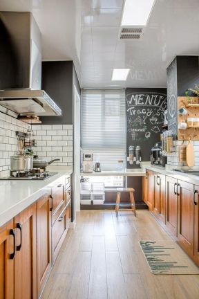 时尚厨房装修图片欣赏 家庭厨房装潢图 家庭厨房装修效果图 