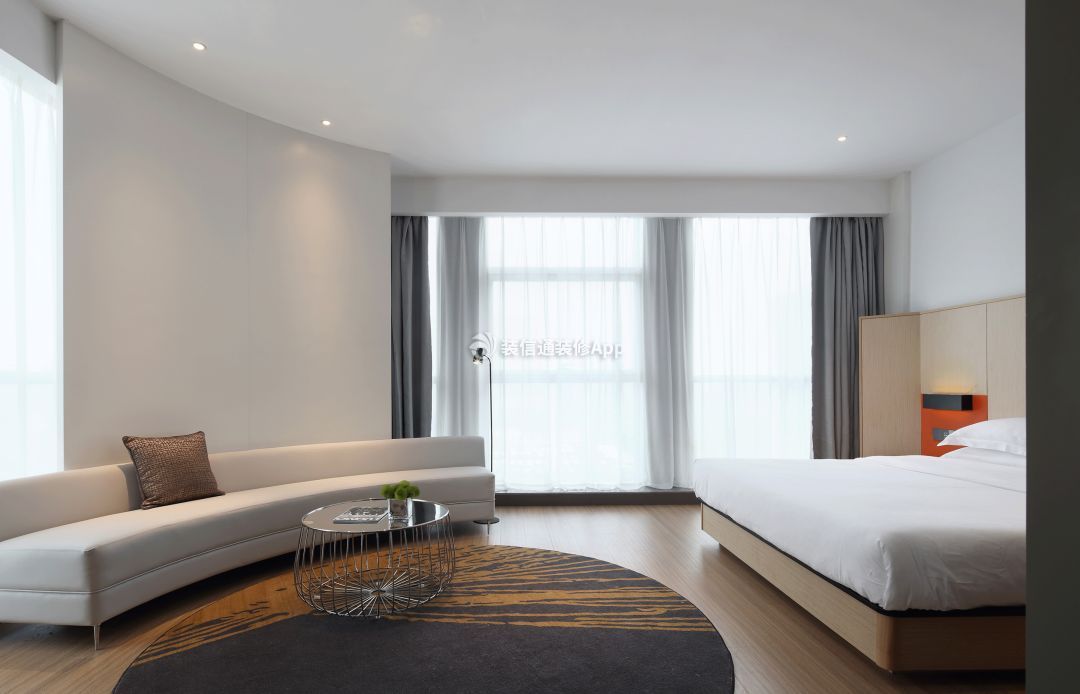 南京商务酒店简约风格客房沙发装修设计图