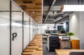 2000平大型办公室走廊装修设计图片