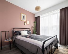 铁艺床设计图 卧室粉色壁纸装修效果图 