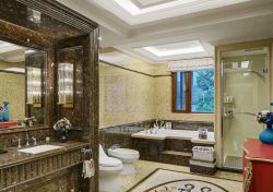 福州欧式别墅卫浴间装修设计图片