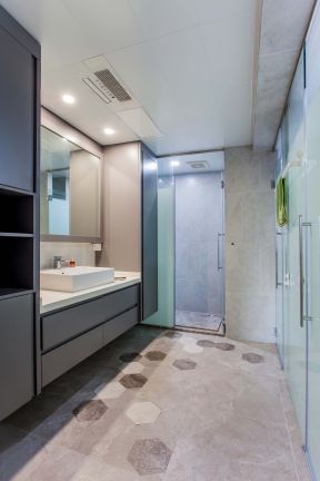 160平大户型房子卫浴间装修效果图赏析