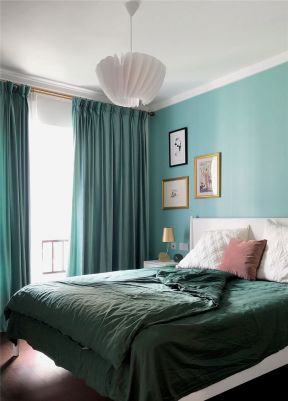 卧室窗帘颜色搭配 卧室窗帘颜色设计 卧室吊灯效果图