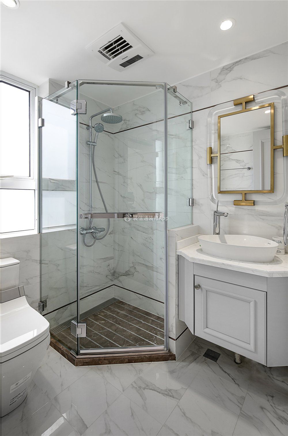 简欧风格新房装修卫生间淋浴房隔断设计图
