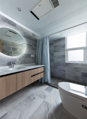 现代风格新房装修卫生间浴帘隔断图片