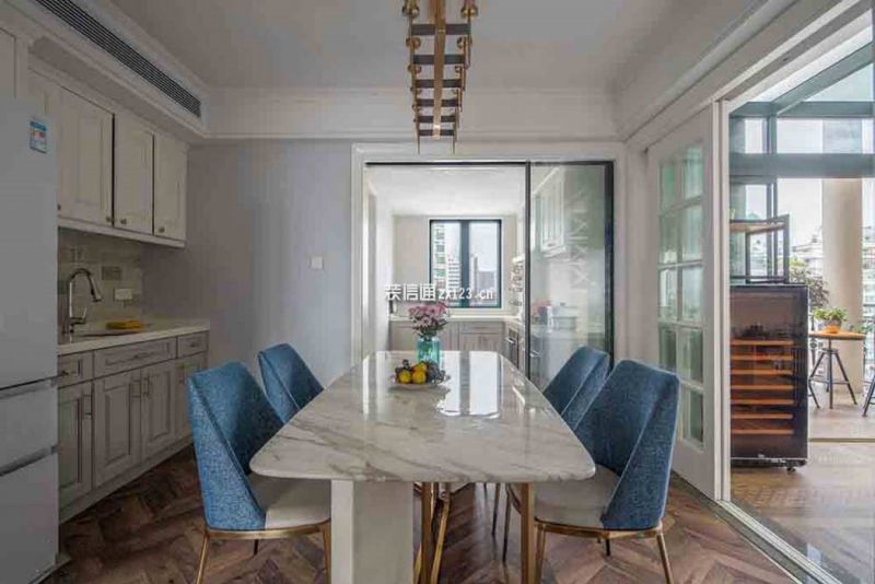 金科米兰米兰现代风格160平米三居室装修案例