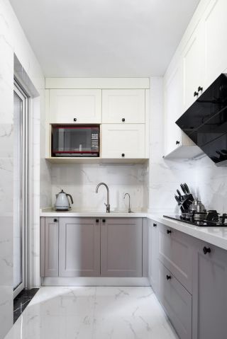 118平四居室厨房橱柜装修效果图片