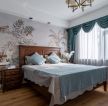 美式风格大户型卧室床头壁纸装饰图片