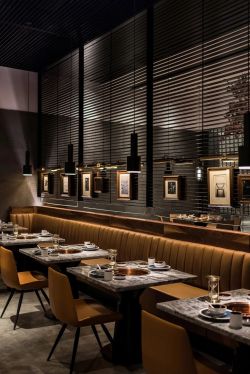 150㎡海底捞火锅店桌椅装修效果图