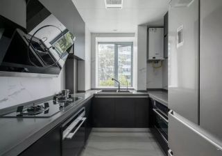122平方现代简约风格厨房装修效果图片