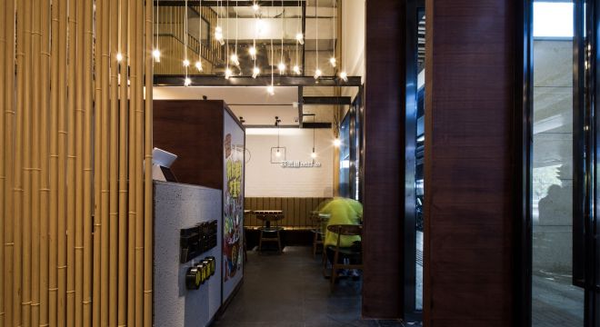 中福广场餐饮店现代风格220平米装修效果图案例