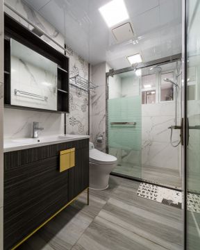 现代三居室新房卫生间瓷砖装修效果图片