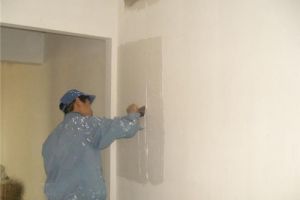 墙面刮腻子施工工艺的流程 墙面刮腻子注意要点