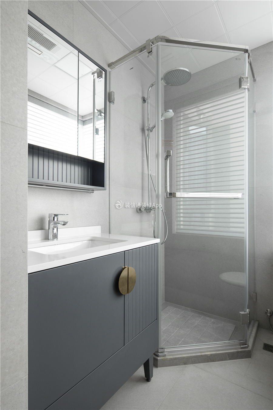 现代风格婚房卫生间淋浴房装修效果图大全