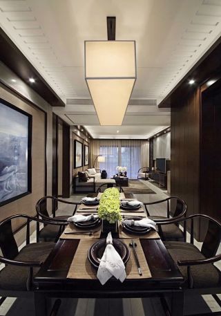 中式风格房屋餐厅吊灯装修效果图