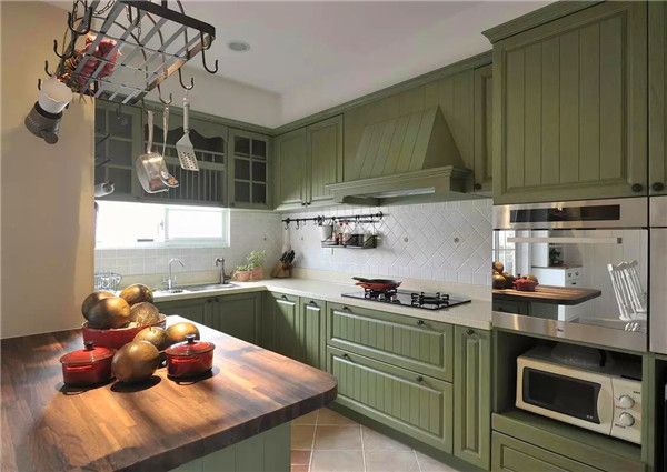 绿色美式厨房