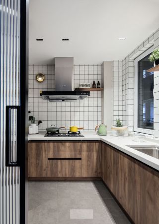 80平米两居室厨房橱柜装修效果图