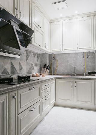 80平米轻奢风格厨房装修设计效果图