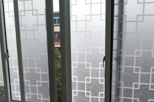 【广州蜗窝家懒人整装装饰】卫生间窗户用什么玻璃好 卫生间窗户种类