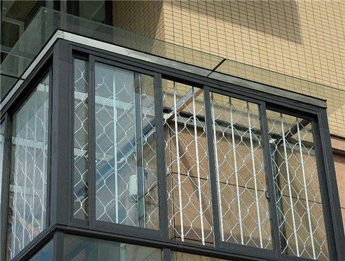 [广州百程装饰公司]高层防盗窗的款式图片 常见五种防盗窗盘点