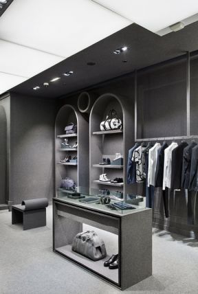 南京简约黑白风格服装店装修设计图片