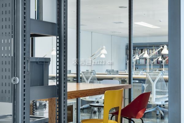郑州办公室装修公司-高新技术企业办公室装修案例