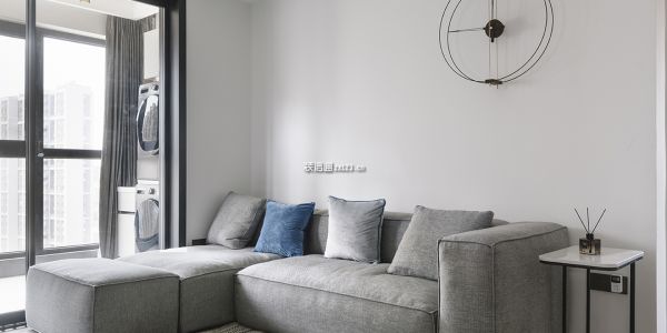 海棠兰亭100平米现代风格二居室装修案例