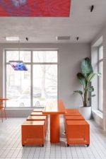 78平米现代时尚色彩咖啡馆装修案例