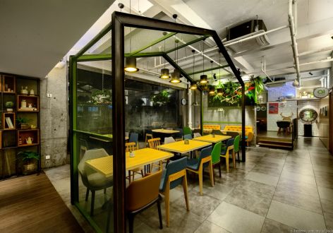 快餐店现代风格110平米装修案例