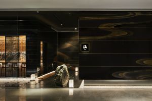 [合肥580装饰]合肥日料店装修，纯黑空间，重箱漆艺文化创新，精致高档日式餐厅设计