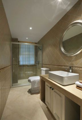 89平米欧式风格二居室卫生间洗漱台装修效果图