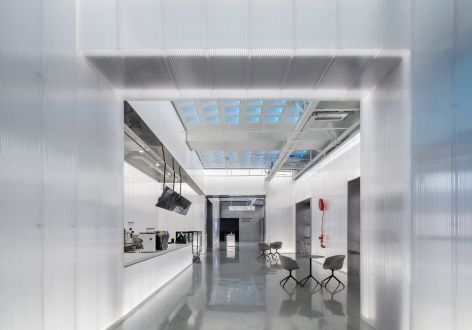700平米现代电子展厅装修案例
