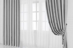 [铭洋装饰]客厅窗帘的最佳颜色是什么 客厅窗帘颜色搭配技巧