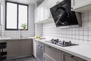 [南京沐庭装饰]小户型厨房装修技巧分享：小户型厨房这样装最实用!