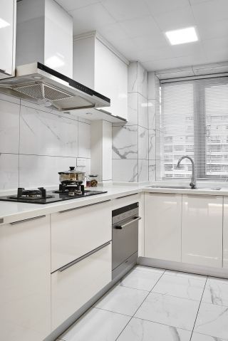 两室两厅现代风格厨房装修效果图