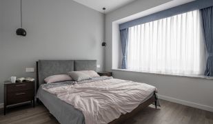 三室一厅衡宇主卧室飘窗简朴装修设计图
