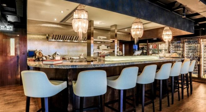广州红酒吧餐厅欧式风格50平米装修案例