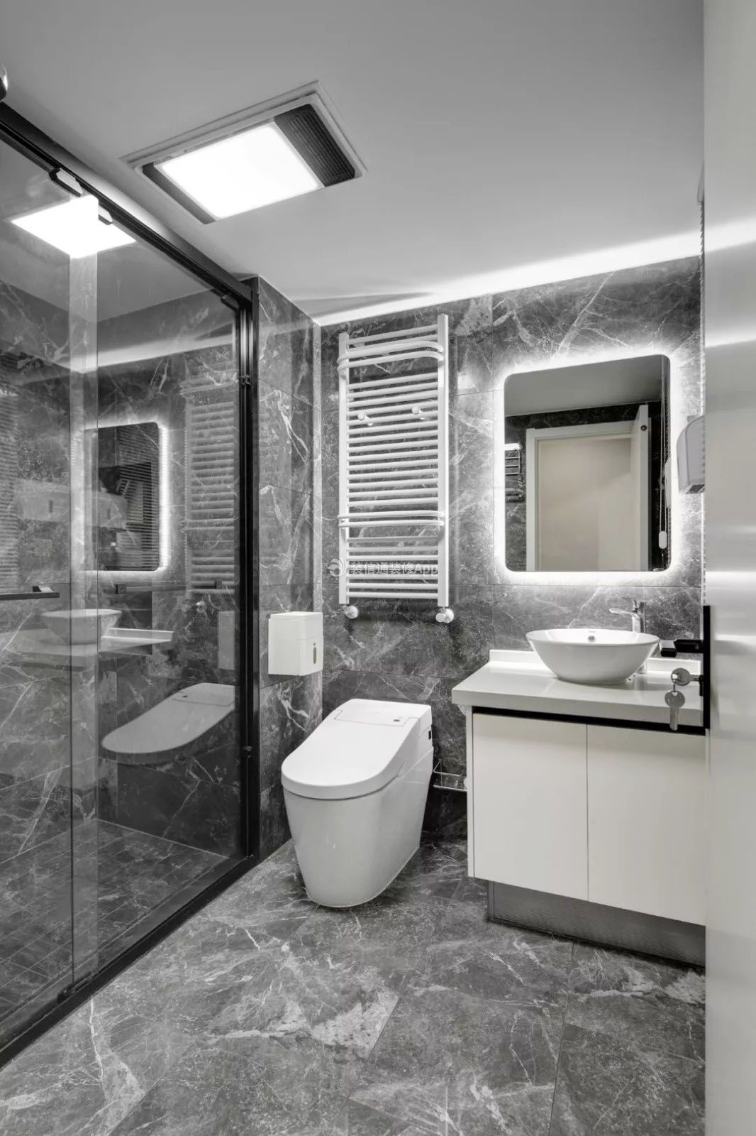 120平方房屋现代简约卫生间图片: