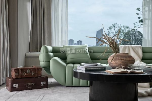 法式风格客厅沙发布置装修设计图