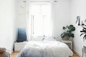 白色木纹卧室门