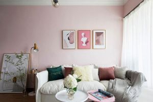 粉色墙卧室