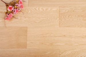 [郑州九木神农装饰]实木地板优缺点 选购实木地板小技巧