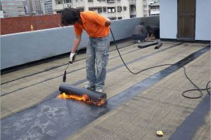 [绵阳汇峰阁装饰]屋顶漏水怎么办，当然是装修的时候就使用防水材料啊!