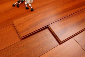 [广州喜迎门装饰]实木地板铺贴时应注意的几个方面