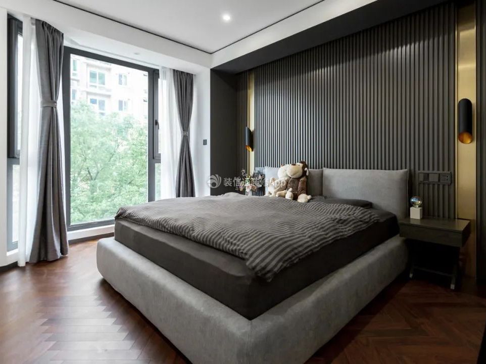 上海二手房主卧床头装修设计图片
